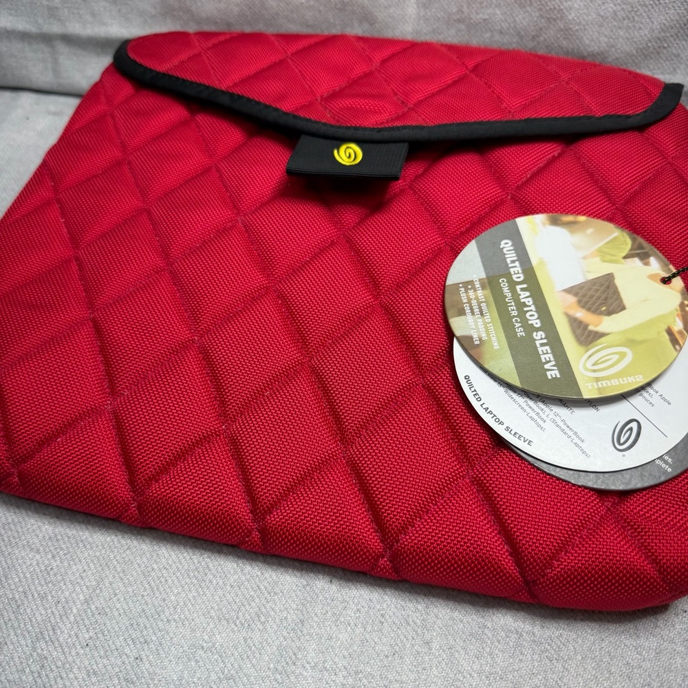 NWT - Timbuk2 Red Quilted Laptop Sleeve with Black Trim (size S)